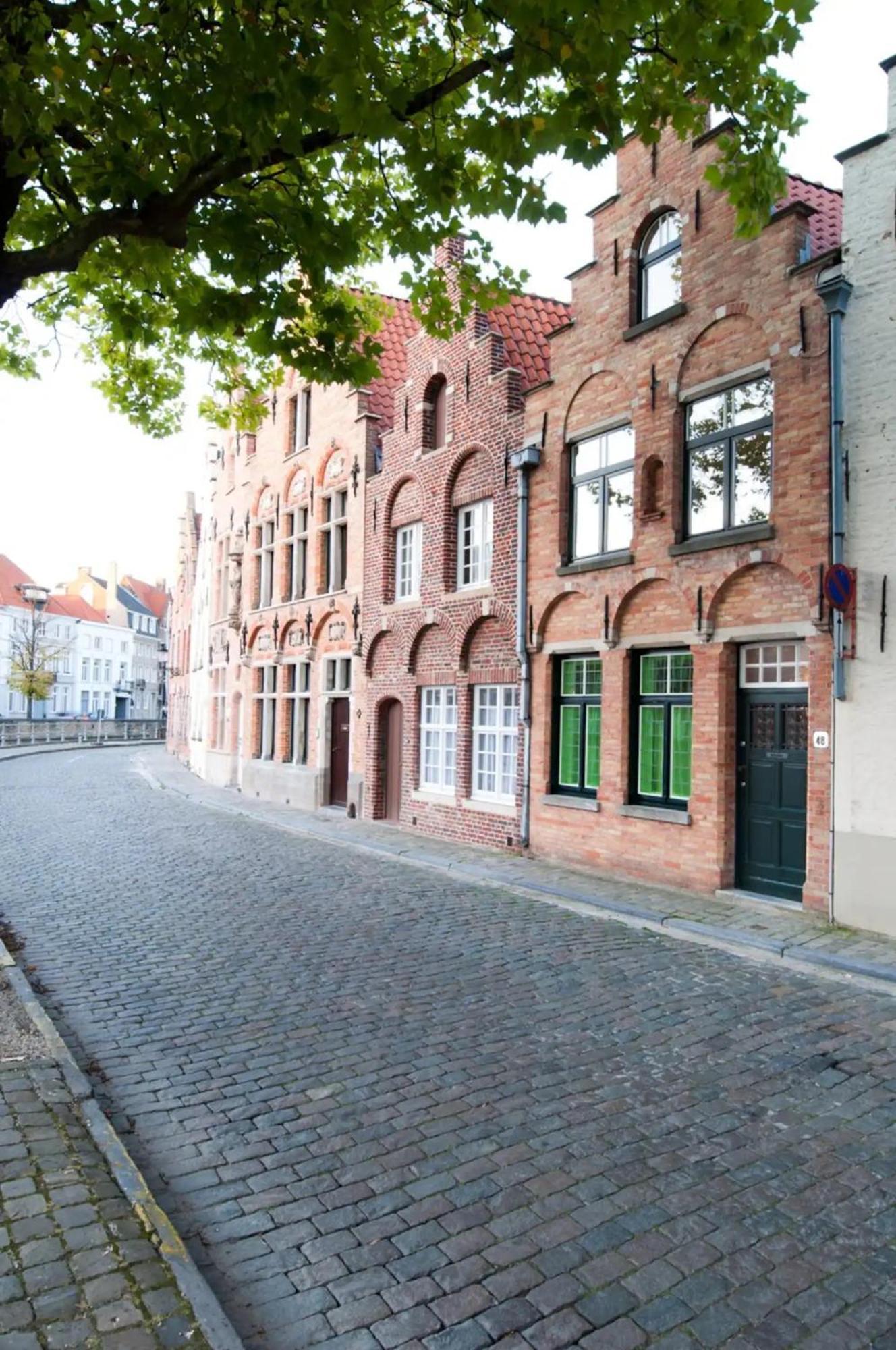 Brugse Charme Met Tuin Aan Het Water 8p Vakantiehuis